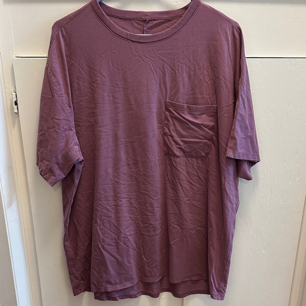 lululemon athletica Men's Short Sleeve Tee in Plum XL